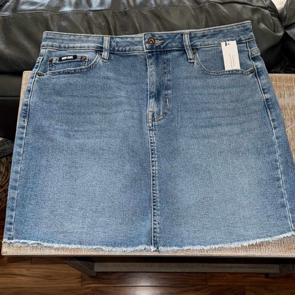 Dkny Medium Blue Denim Frayed Hem Mini Skirt